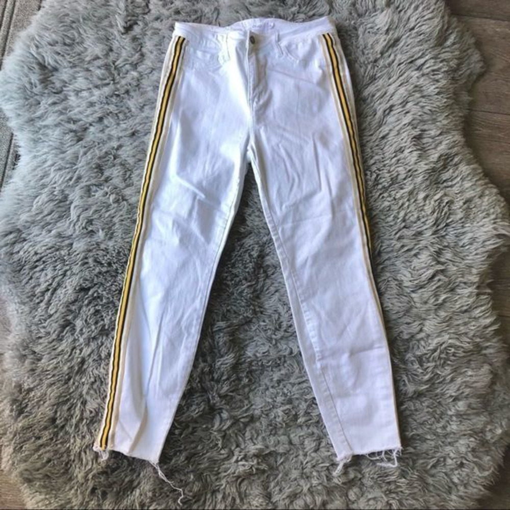 CELLO Mid-Rise Crop Skinny Jeans in white with side stripes Size 13